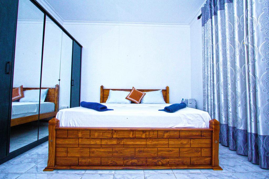 The Blue Beach Guesthouse Negombo Dış mekan fotoğraf