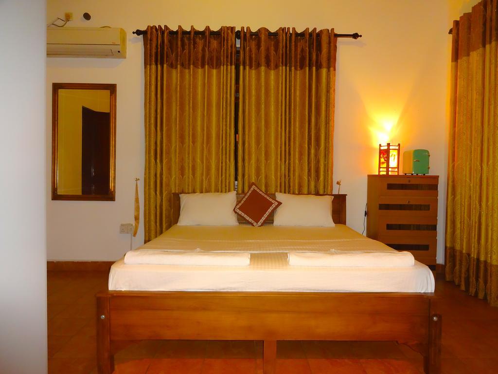 The Blue Beach Guesthouse Negombo Dış mekan fotoğraf