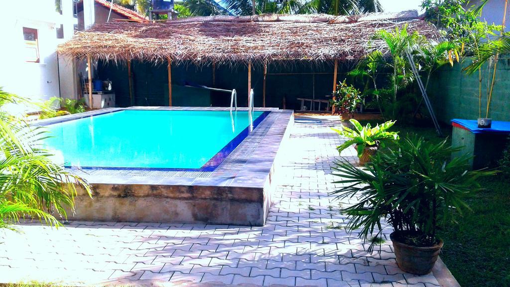The Blue Beach Guesthouse Negombo Dış mekan fotoğraf