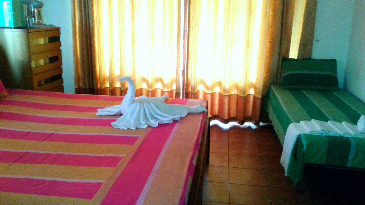 The Blue Beach Guesthouse Negombo Dış mekan fotoğraf